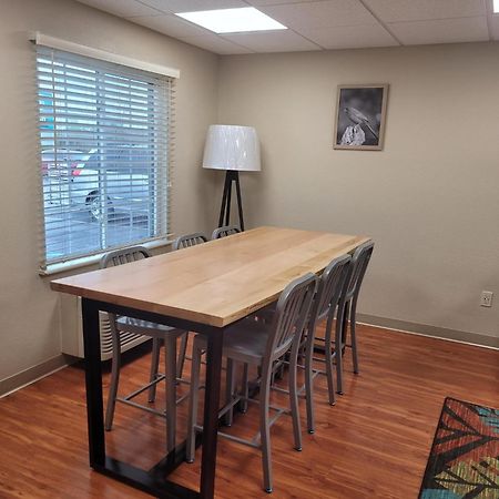 Woodspring Suites Louisville Clarksville Eksteriør bilde